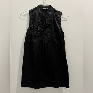 Black sleeveless long tank top